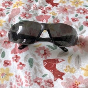 Mystery sunglasses bundle! 🕶 🌞